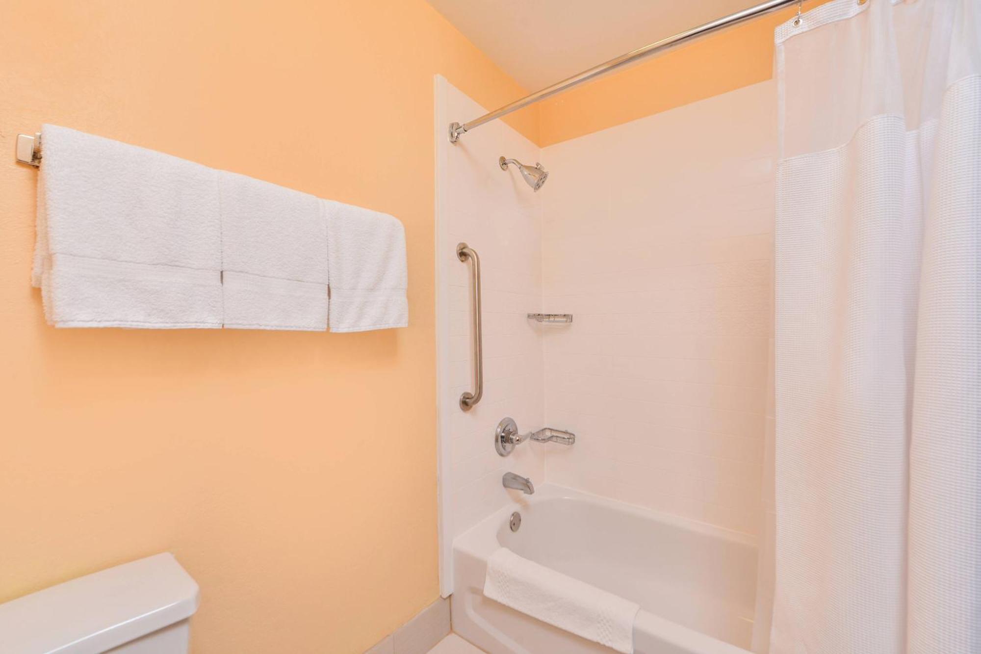 Hotel Fairfield &