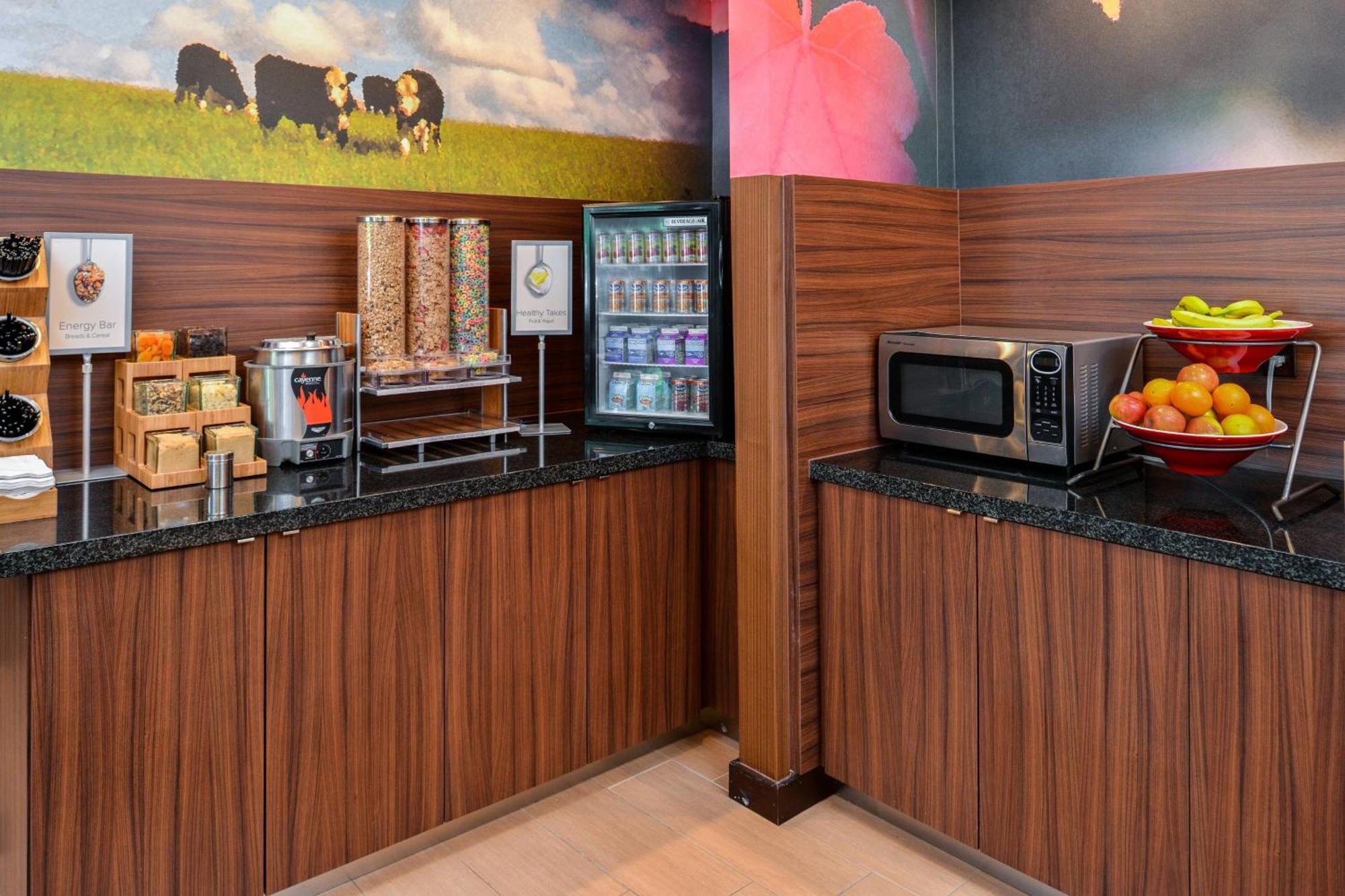 Hotel Fairfield & 3*