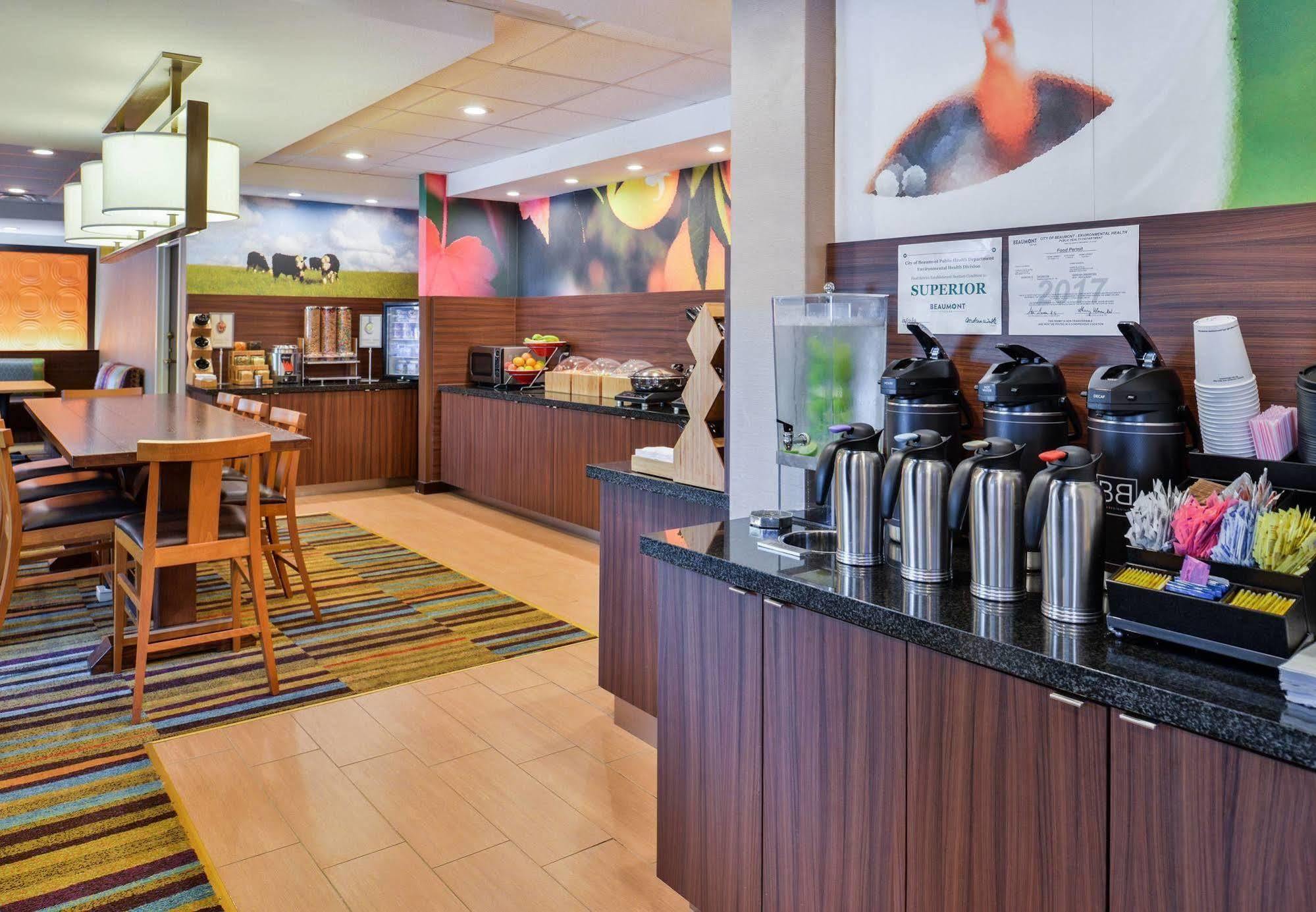 Fairfield & Hotel